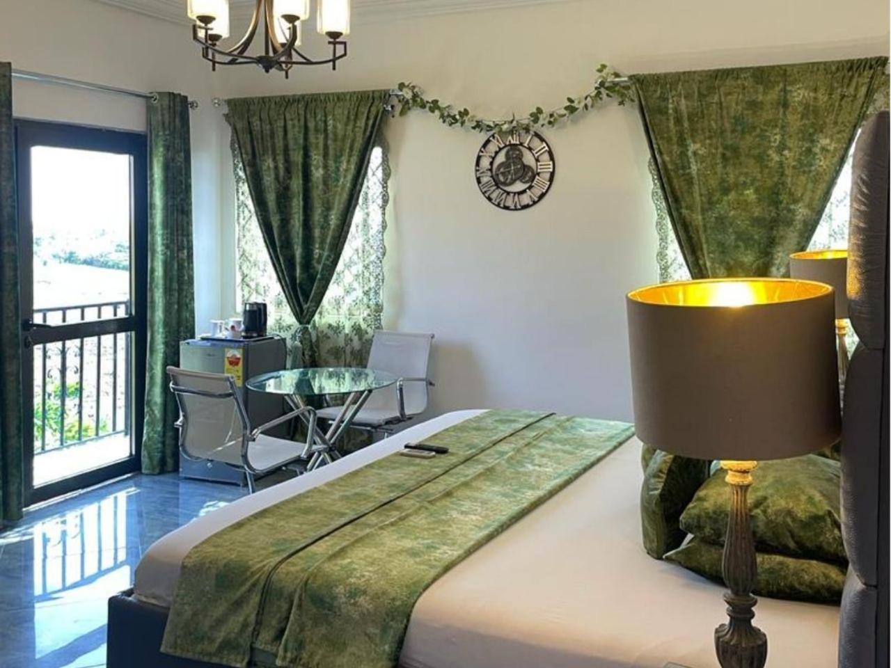 Perriman Hotel Kokrobite Экстерьер фото