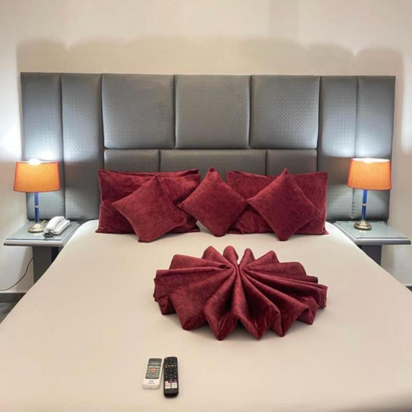 Perriman Hotel Kokrobite Экстерьер фото
